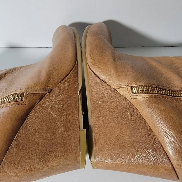 Chinese Laundry VERY BEST Women's Platform Wedges Distressed Ankle Boots Sz 7.5 - Picture 6 of 9